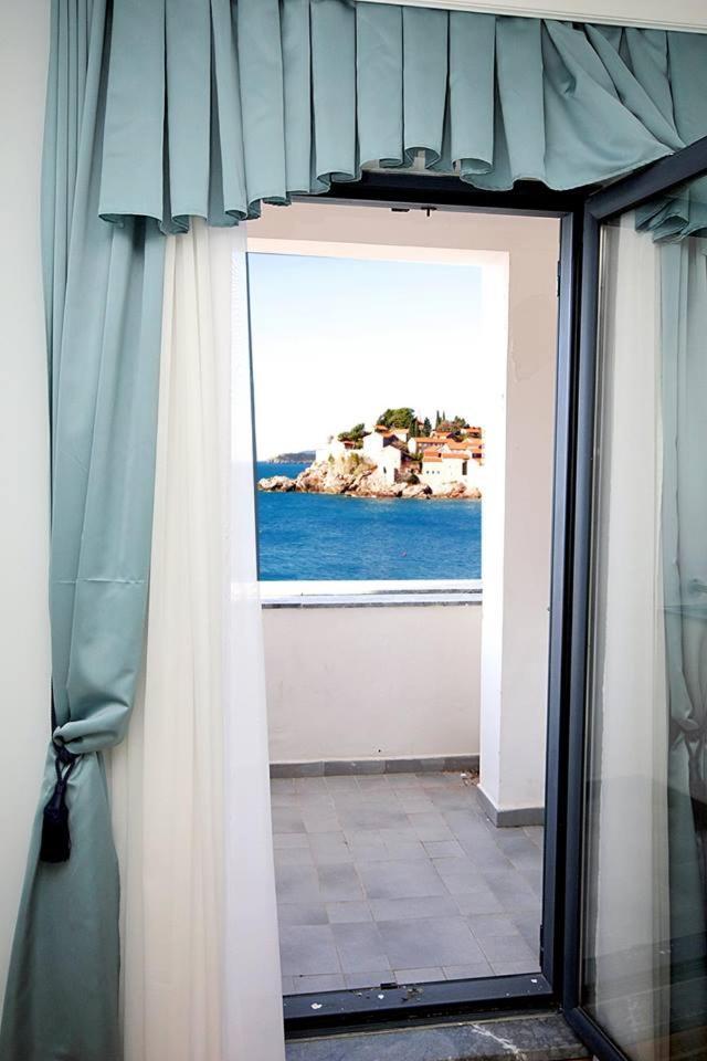 Plava Vila Beach Apartments Sveti Stefan Buitenkant foto